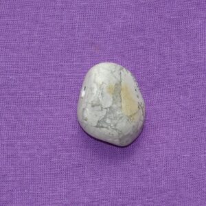 Australischer Amulettstein gebohrt Nr. 1