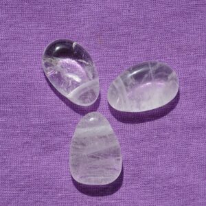 Bergkristall-Tropfen gebohrt