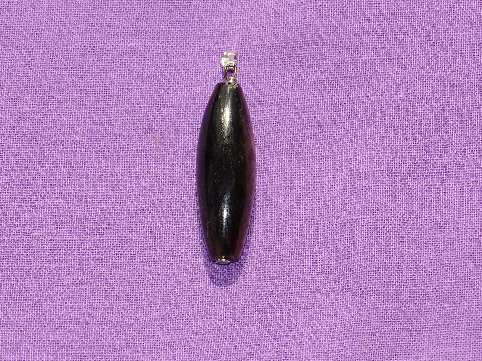 Biotit-Linse-Anhänger Nr. 1