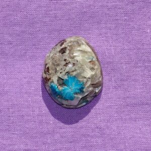 Cavansit auf Stilbit gebohrt Nr. 7