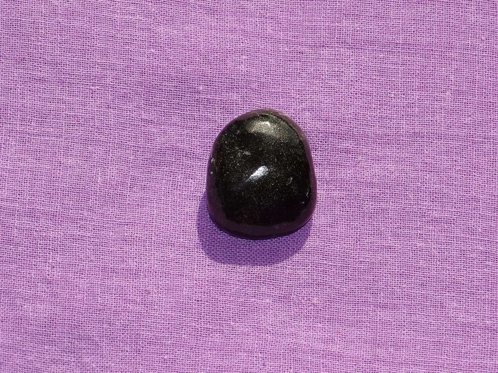 Diopsid gebohrt Nr. 5