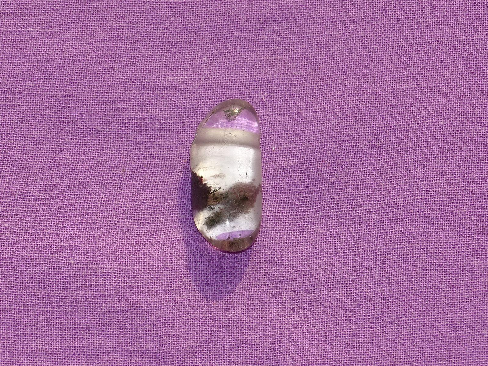 Phantomquarz gebohrt Nr. 6