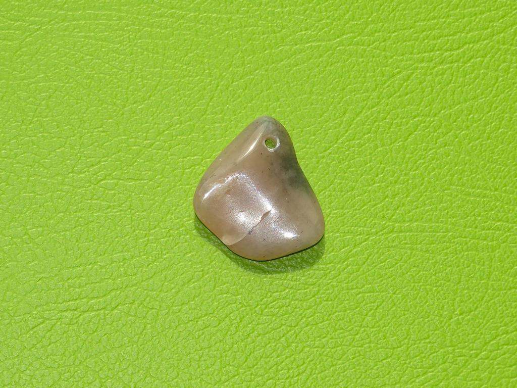 Grossular gebohrt Nr. 5