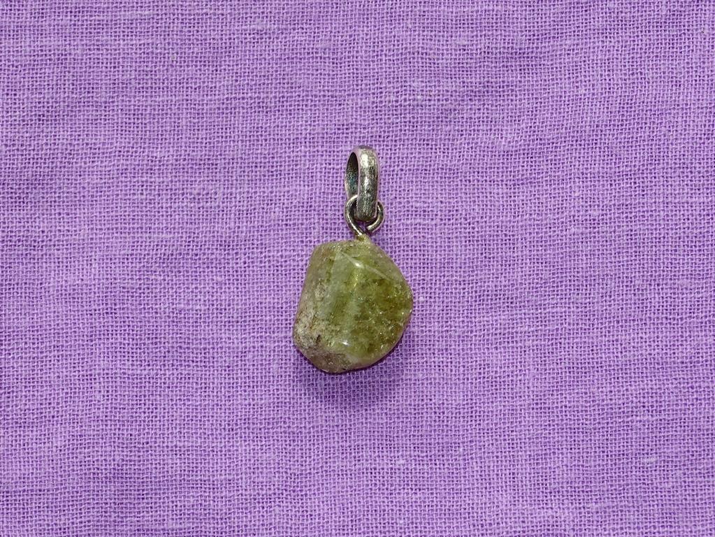 Hessonit-Anhänger Nr. 3