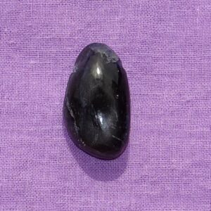 Iolith gebohrt Nr. 1