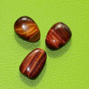 Katzenauge-Tropfen gebohrt