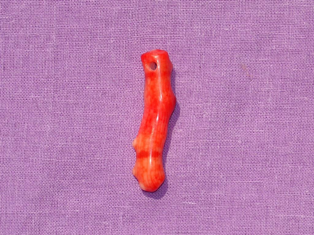 Koralle rot, Ast gebohrt Nr. 1