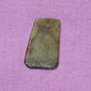 Labradorit Flachstein gebohrt Nr. 4