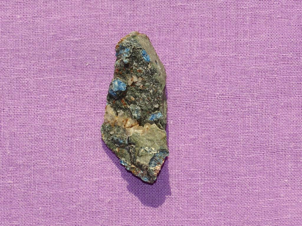 Lazulith-Rohstein gebohrt Nr. 1