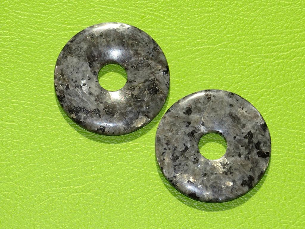 Magmatit-Donut groß Ø 5 cm