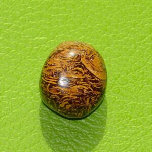 Schlangenjaspis gebohrt Nr. 4