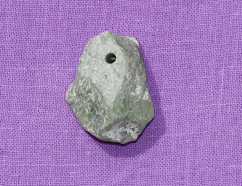 Peridot gebohrt Nr. 2