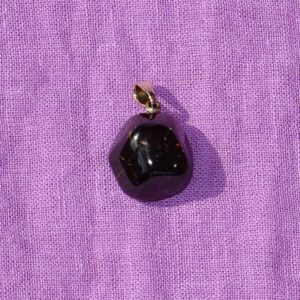 Almandin-Anhänger Nr. 2