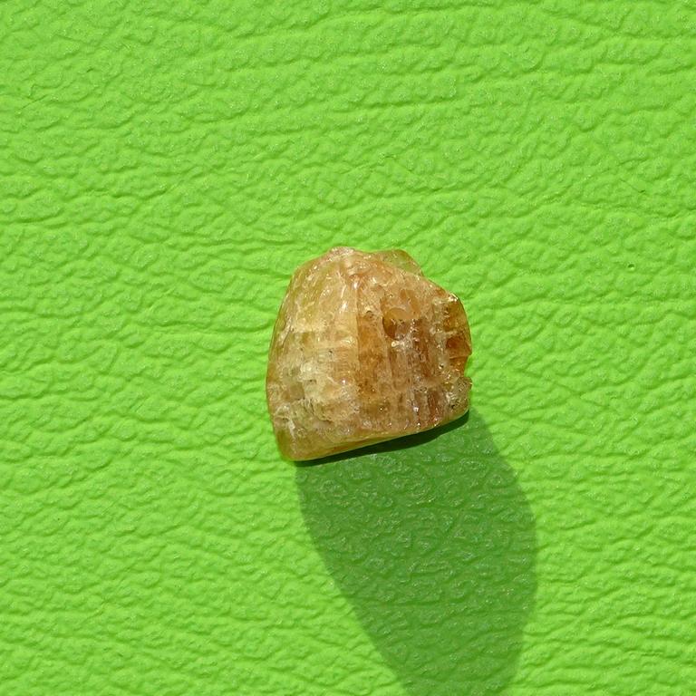 Goldtopas gebohrt Nr. 2