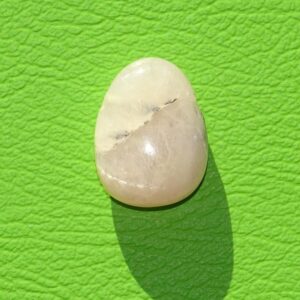 Petalit gebohrt Nr. 4