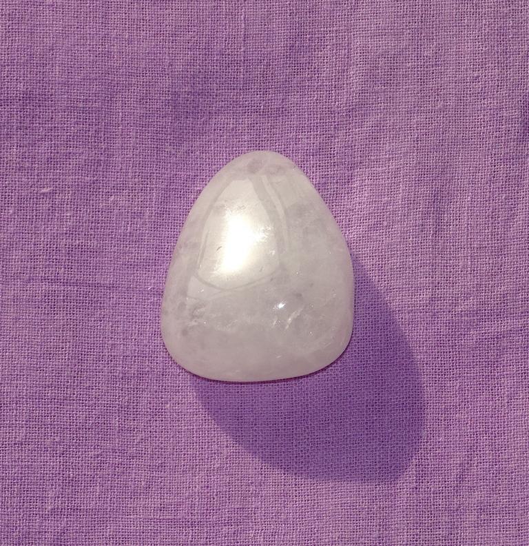 Schneequarz gebohrt Nr. 1