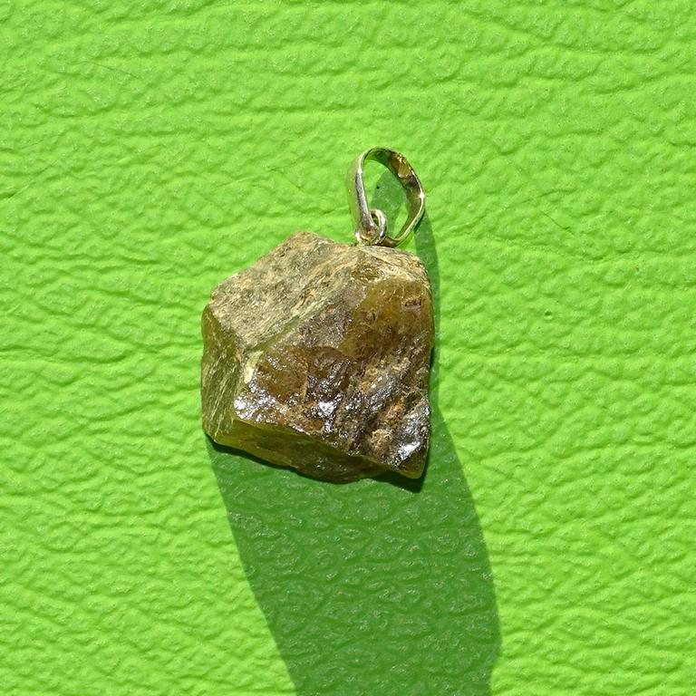 Sphen-Anhänger Nr. 3