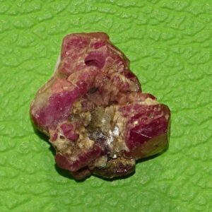 Spinell gebohrt Nr. 1