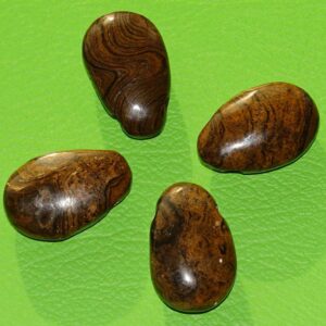 Stromatolith-Tropfen gebohrt