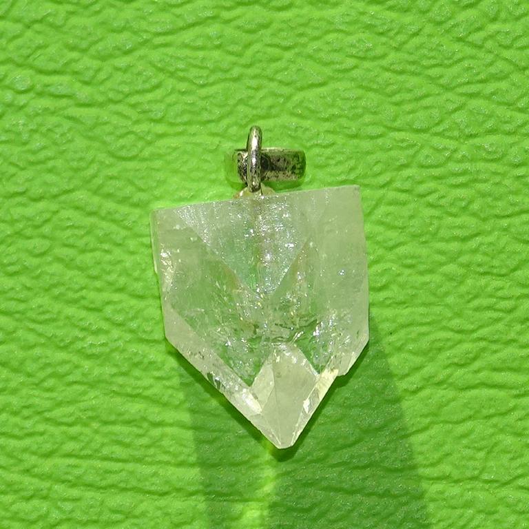 Zeolith-Anhänger Nr. 2