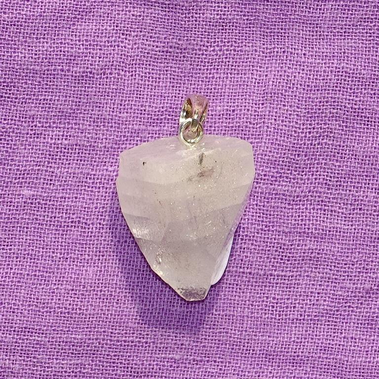 Apophyllit-Anhänger Nr. 2