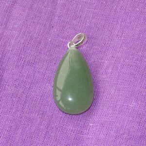 Aventurin-Anhänger in Tropfenform (grün)