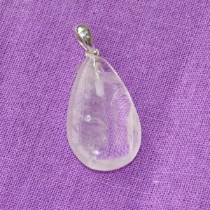 Bergkristall-Anhänger in Tropfenform