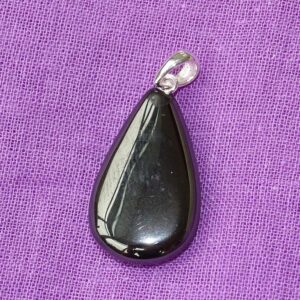 Hämatit-Anhänger in Tropfenform