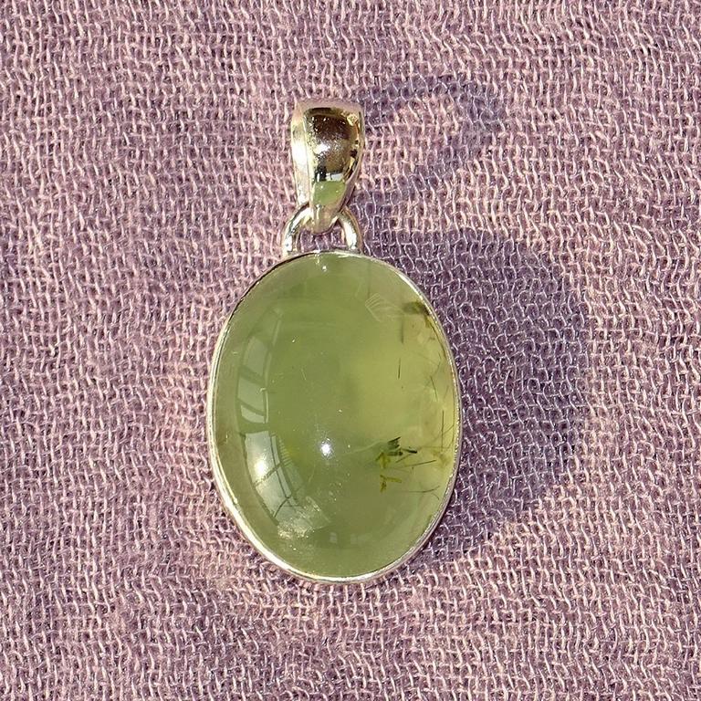 Prehnit-Anhänger Nr. 1