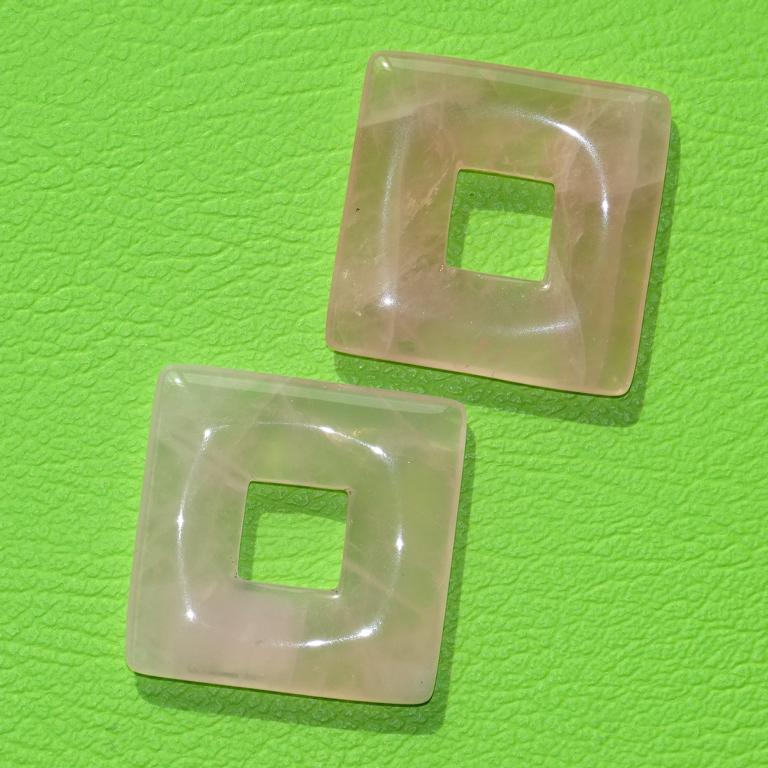 Rosenquarz-Donut quadratisch 35 mm