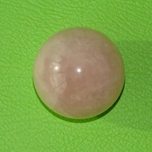 Rosenquarz-Kugel Ø 4 cm