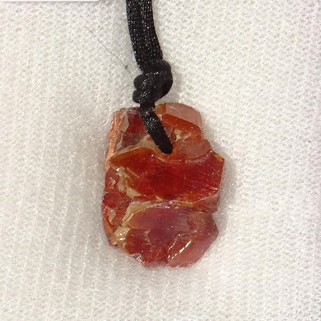 Vanadinit gebohrt mit Band Nr. 1