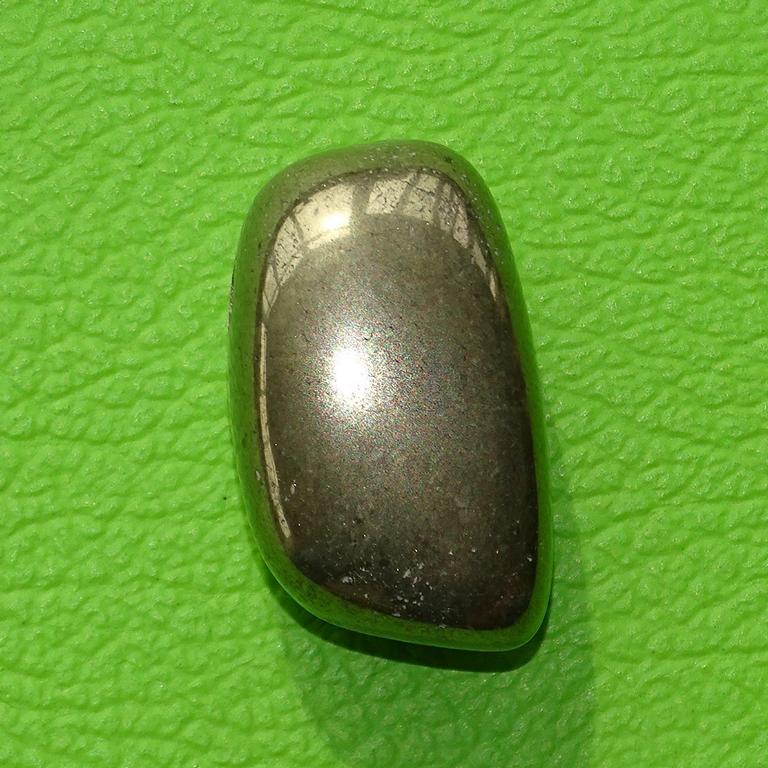 Chalkopyrit gebohrt Nr. 7