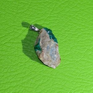 Dioptas-Anhänger Nr. 12