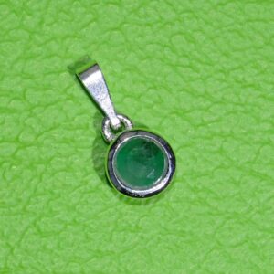 Smaragd-Anhänger facettiert & in Silber gefasst