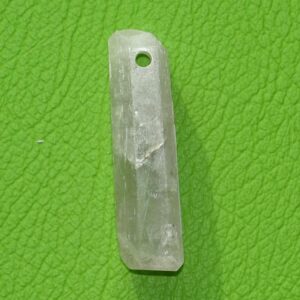 Kunzit gebohrt Nr. 6