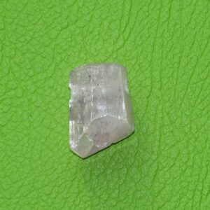 Kunzit gebohrt Nr. 7